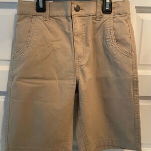 Boys Shorts - Sonoma Brand
Size 7, Brand New w/ Tags
Tan